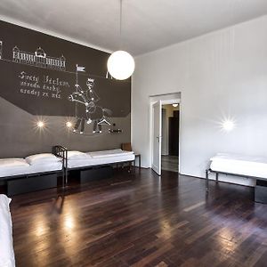 Gemenschappelijk Kamer Alleen voor Vrouwen